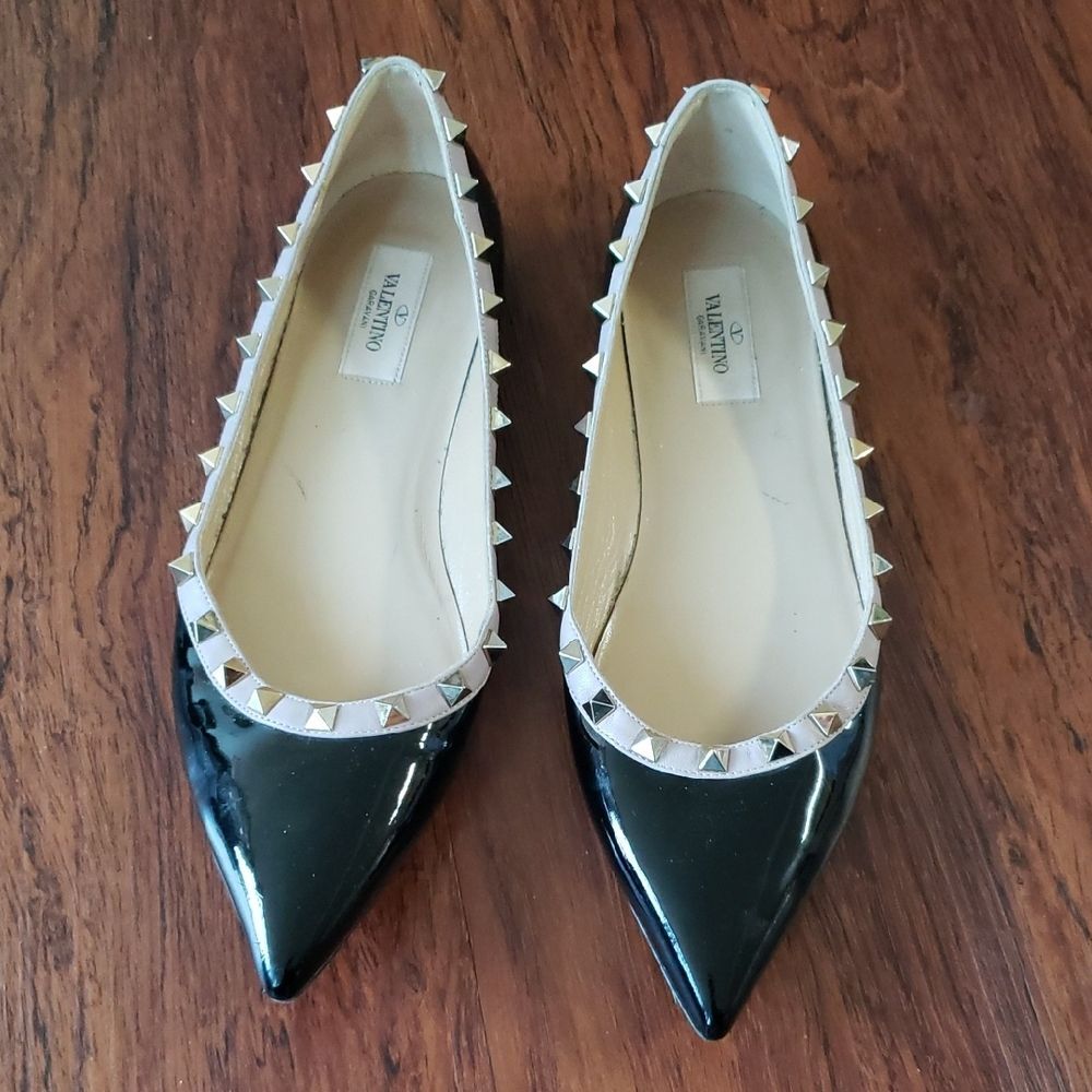Valentino Black Patent Leather Ballet Flats Pink Trim Gold Studs Size 39.5